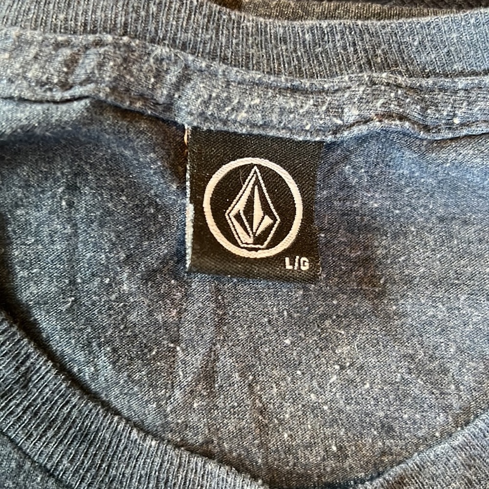 Volcom t-shirt - Picture 2 of 2